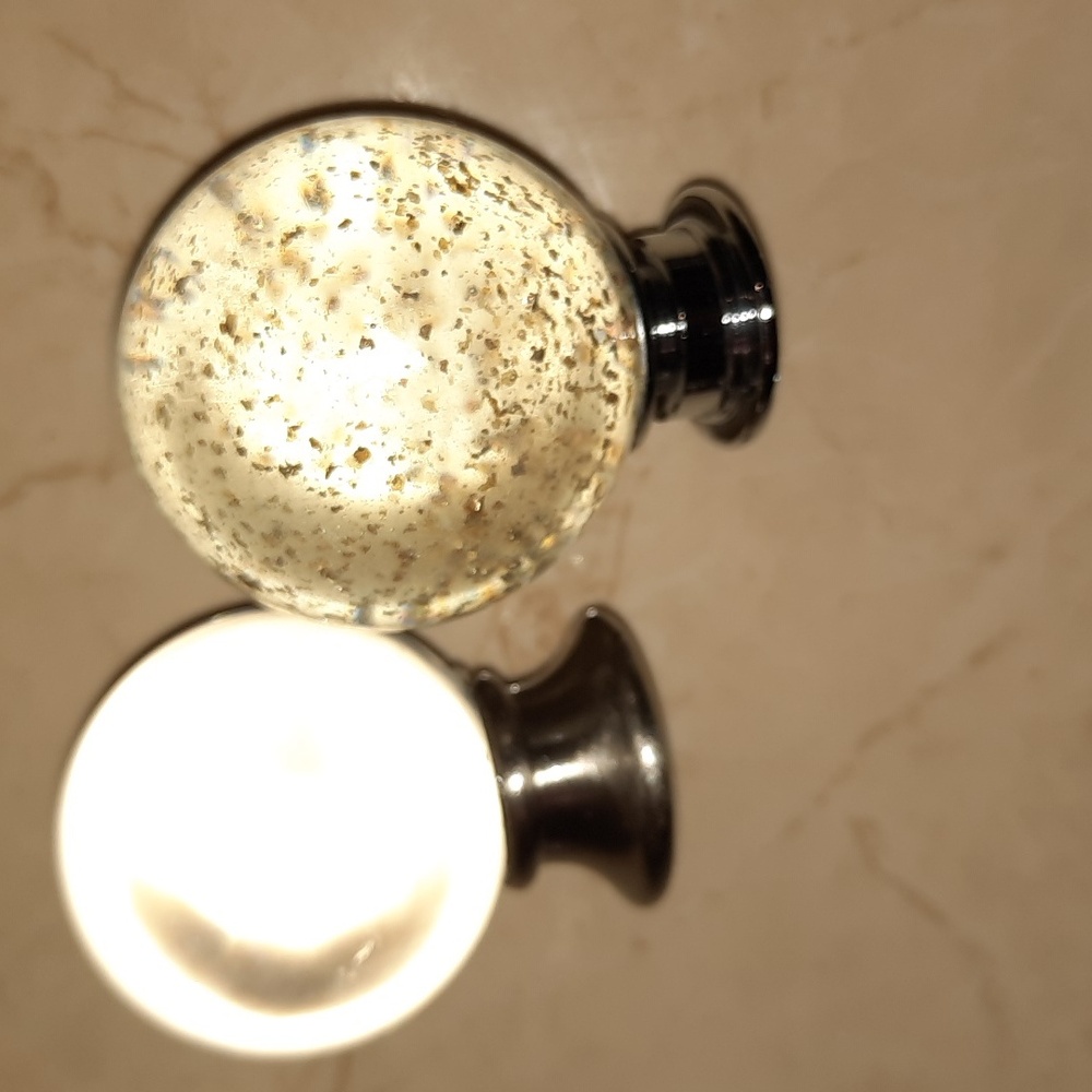 🎁 New LOT OF 2 REPLACEMENT BULB DRESSER DRAWER GLASS KNOBS BOMBAY AND CO